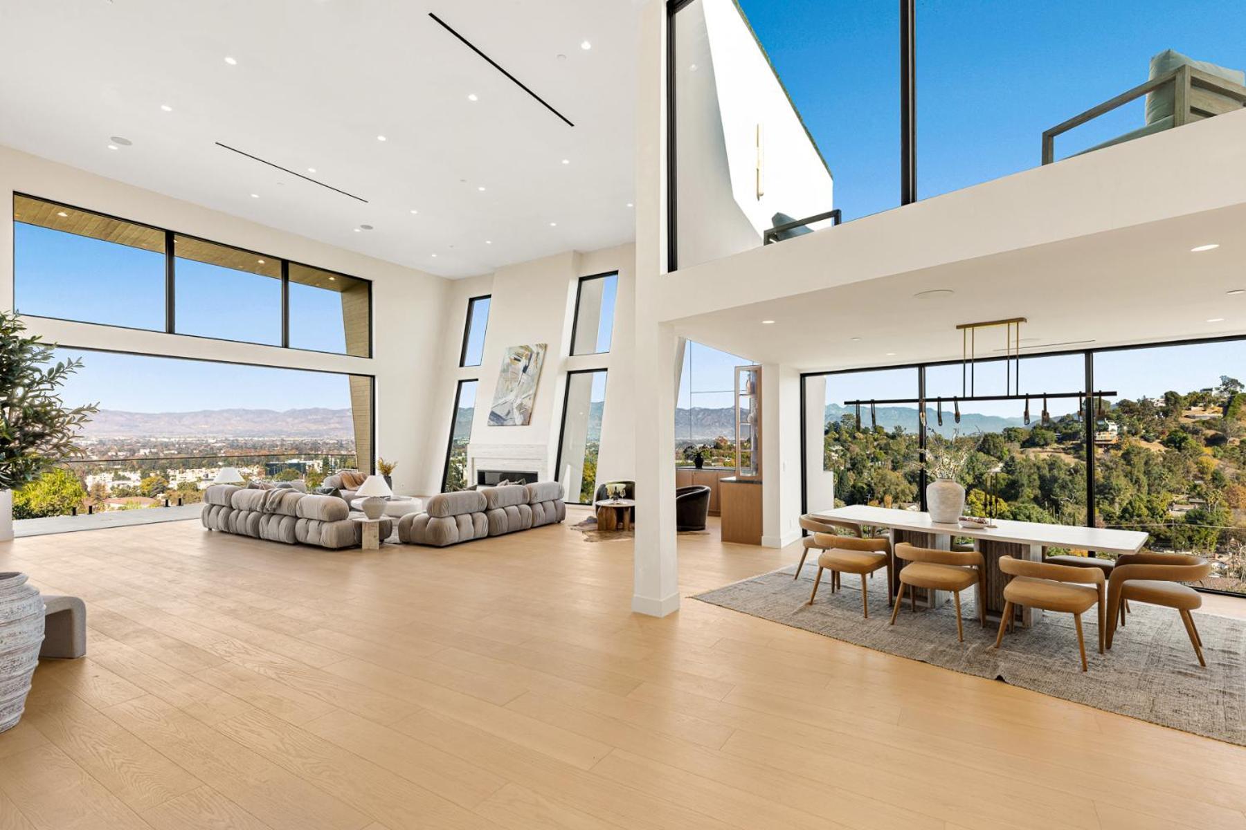 Woodhill Canyon Apartment Los Angeles