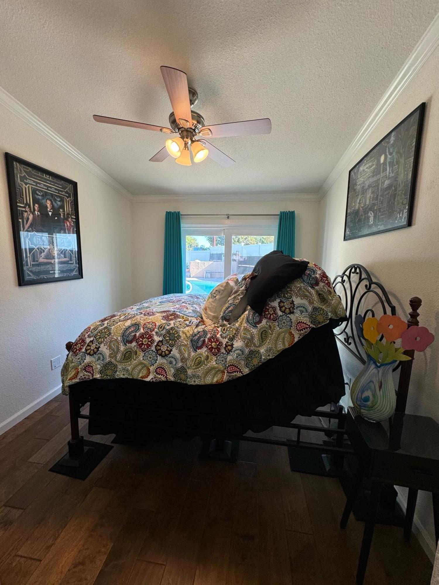 Homestay Encino Oasis