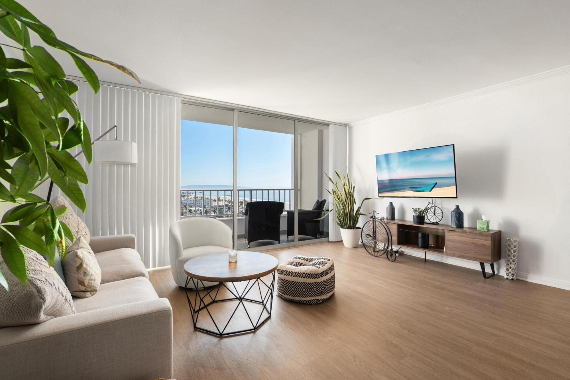 Santa Monica Escape Your Haven Of Relaxation Los Angeles