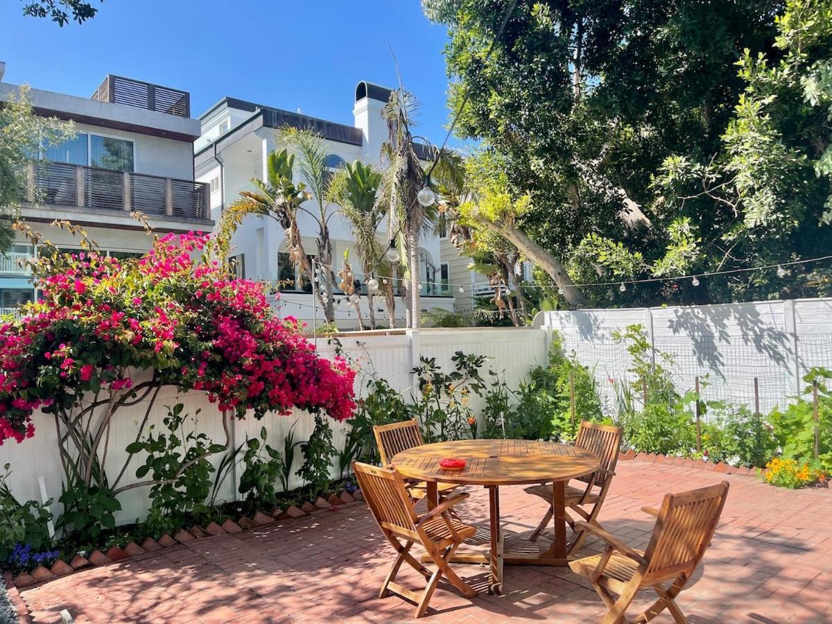 King Oasis - Steps To With Garden Patio! Apartment