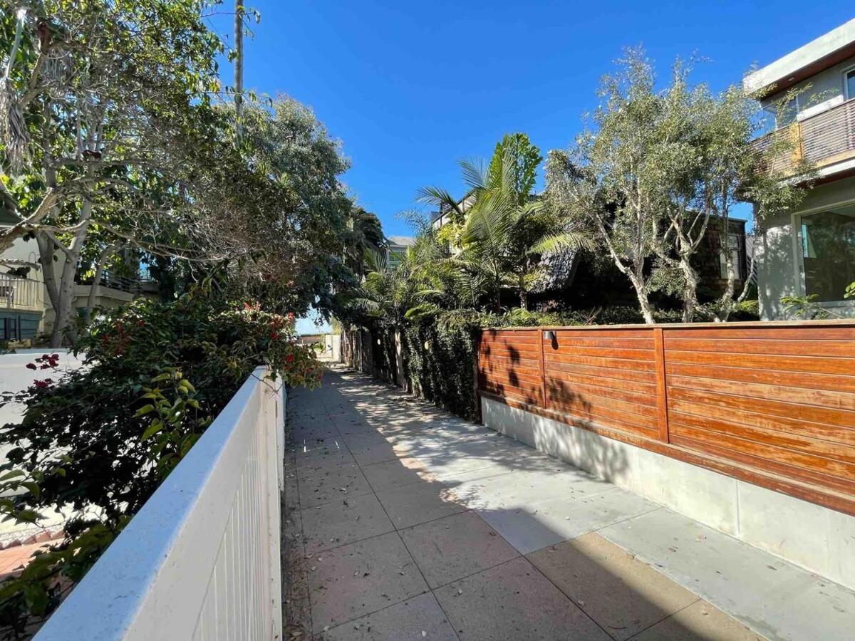 Apartment King Oasis - Steps To With Garden Patio! Los Angeles