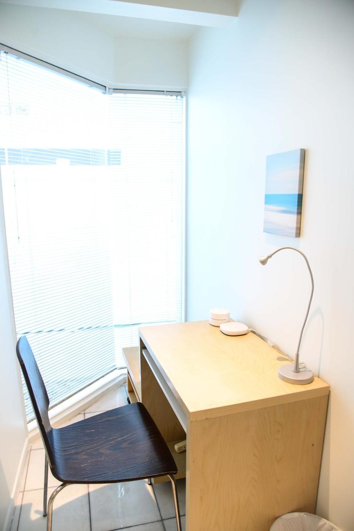 Apartment King Oasis - Steps To With Garden Patio! *