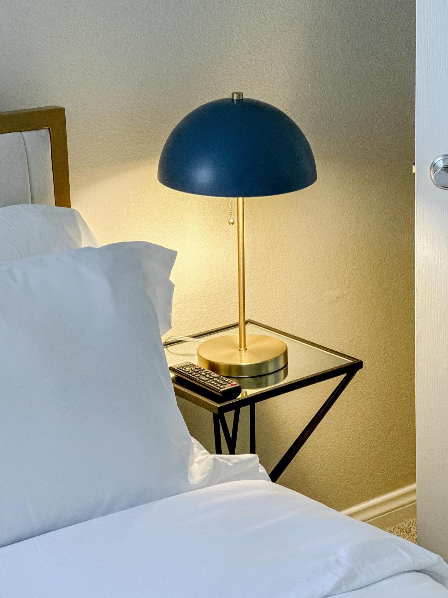 Apartment Marina Del Rey Getaway, Free Parking, Pool, Hot Tub *