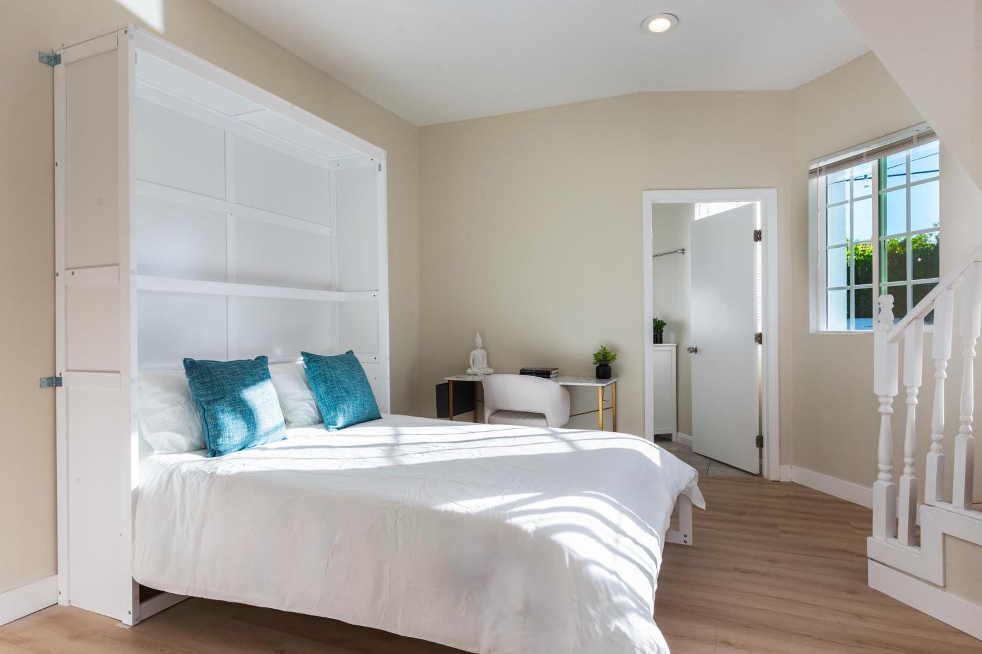 Sunny Socal Escape 3br 2ba Bright With Pool