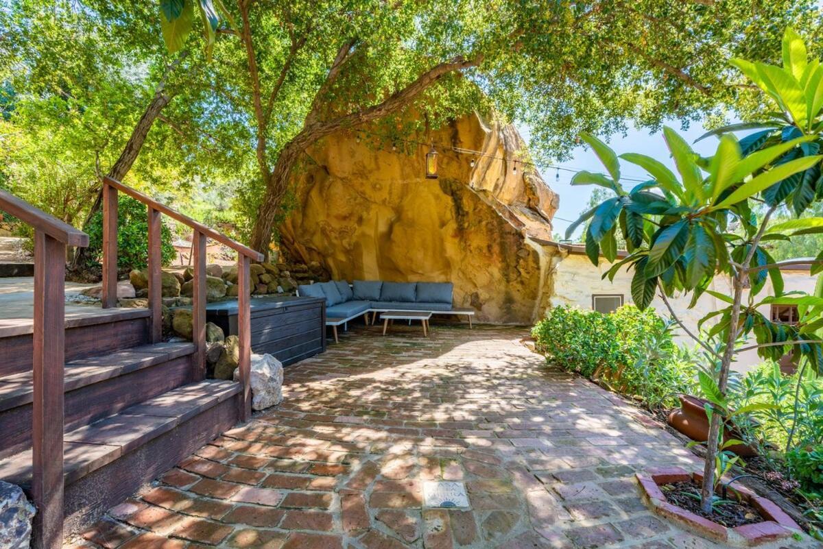 Private Romantic Escape, Hidden Gem W Hot Tub Los Angeles