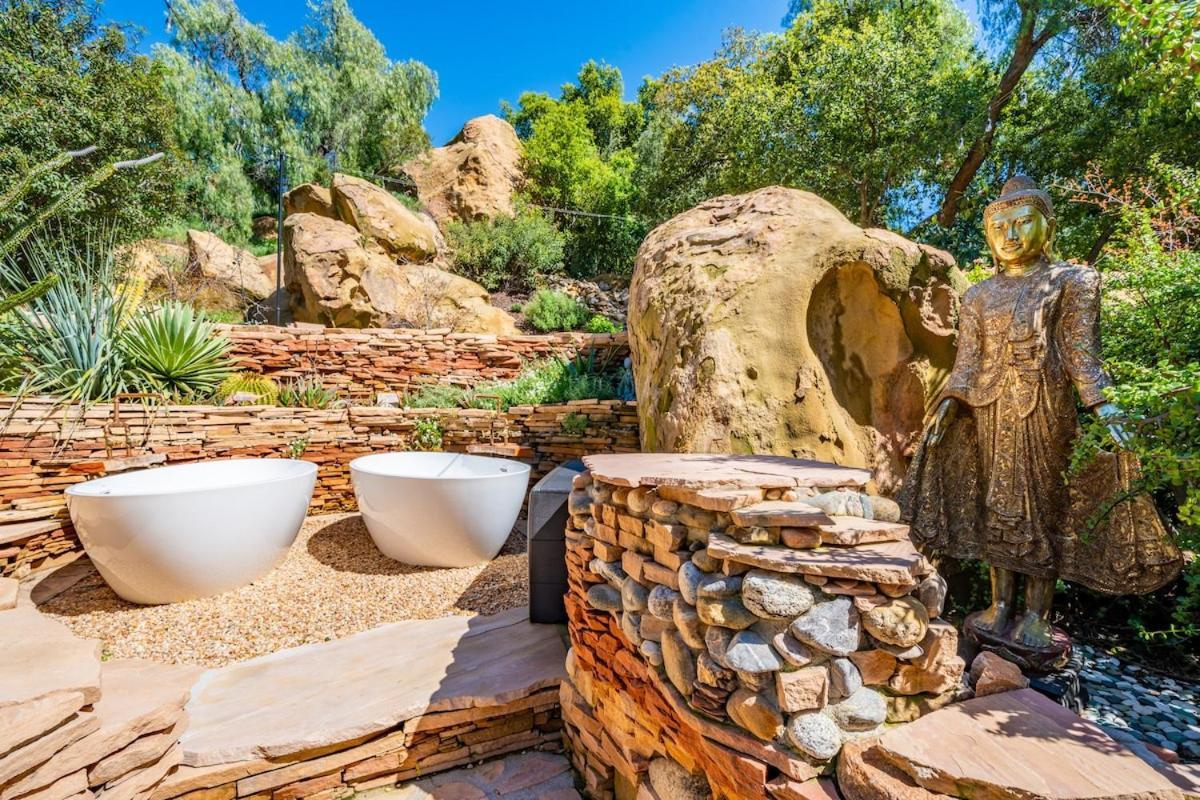 Private Romantic Escape, Hidden Gem W Hot Tub Holiday home *