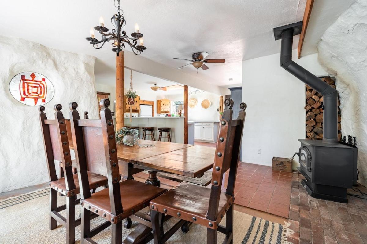Private Romantic Escape, Hidden Gem W Hot Tub Holiday home Los Angeles