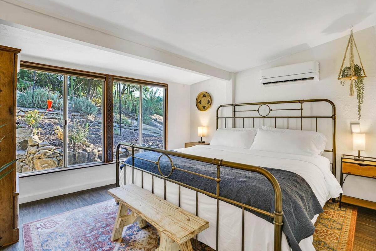 Private Romantic Escape, Hidden Gem W Hot Tub Holiday home