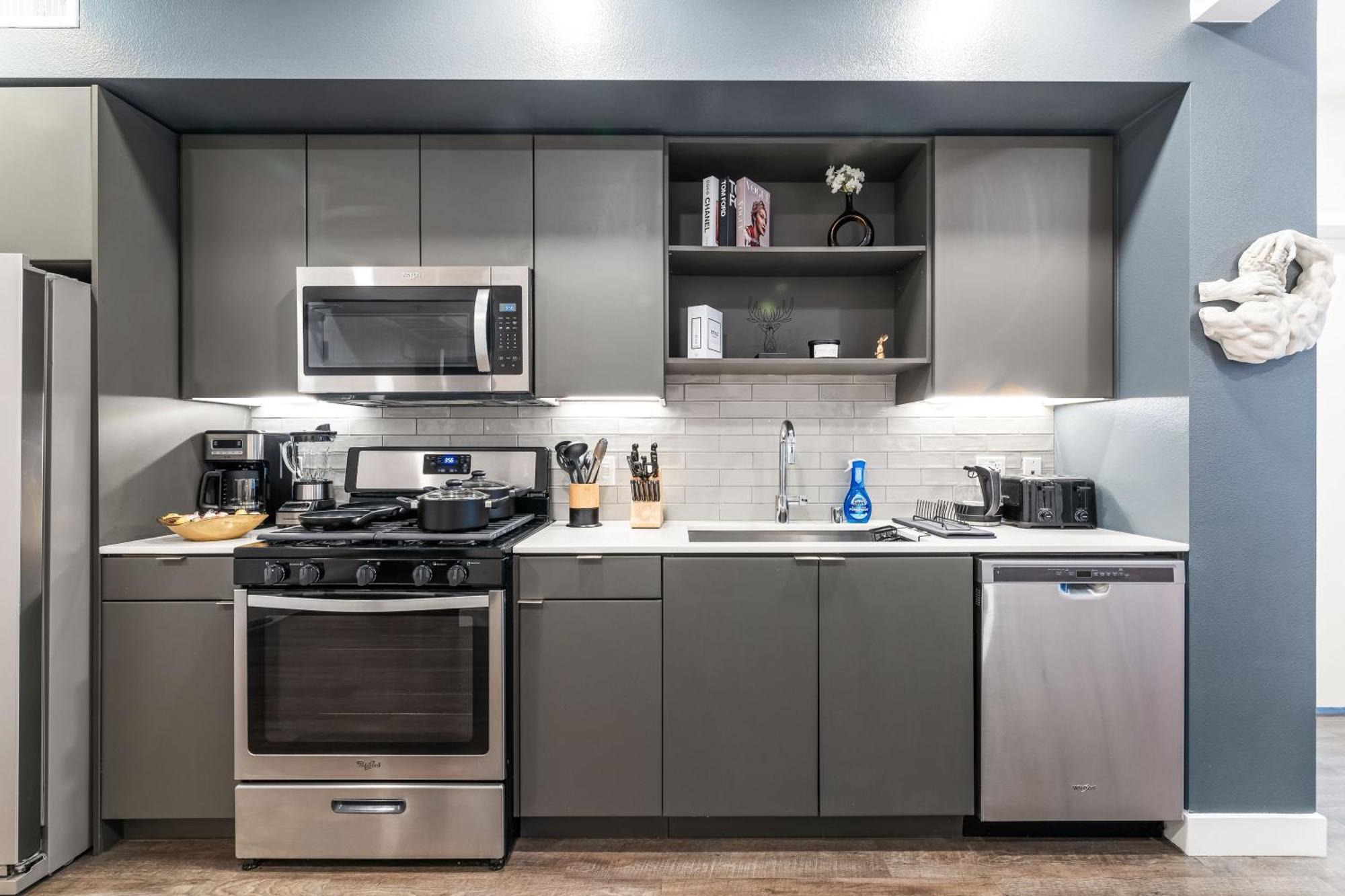 Apartment Alex 2bd Heaven In Hollywood!free Parking And Pool *