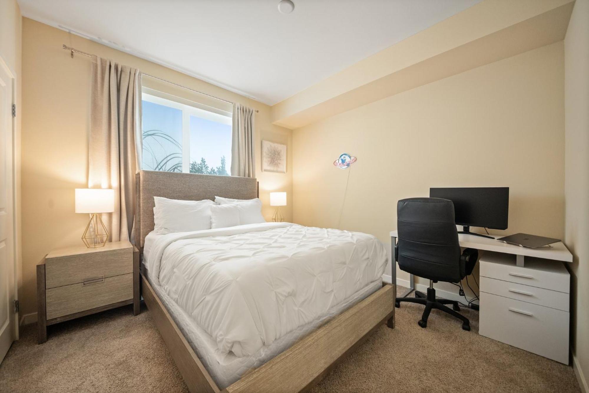 Apartment Chic 1br Retreat With Pool, Gym & Jacuzzi In Mid Wilshire & Miracle Mile