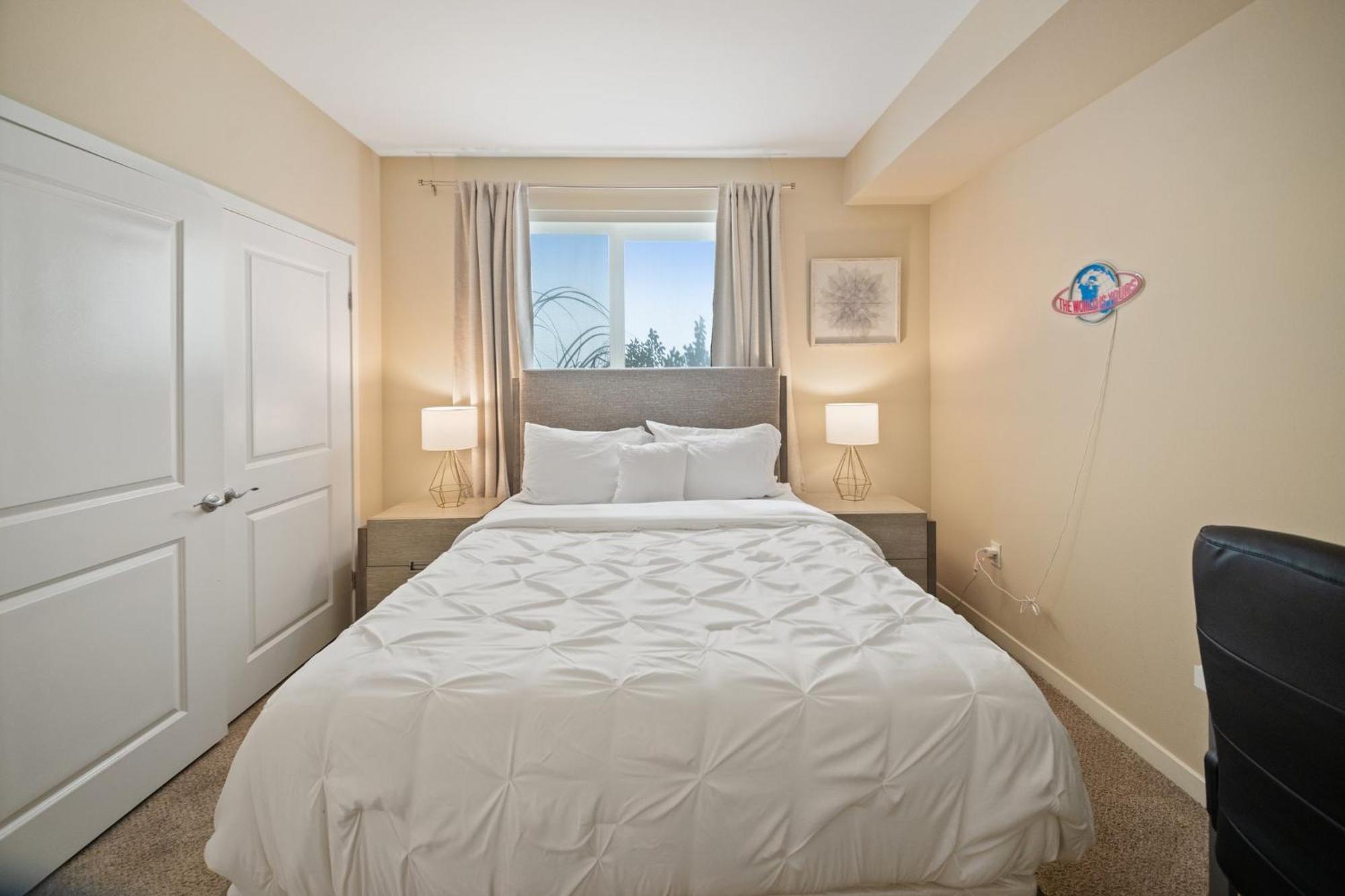 Chic 1br Retreat With Pool, Gym & Jacuzzi In Mid Wilshire & Miracle Mile * Los Angeles