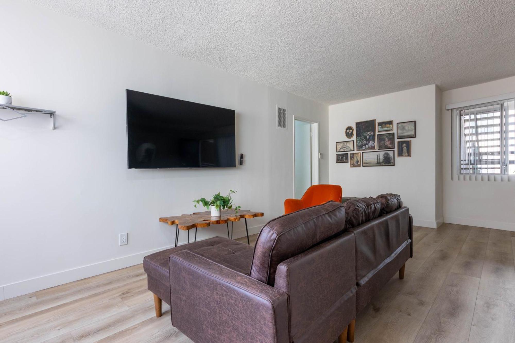 Apartment 337 - Unit 4 Modern Relaxing & Beautiful