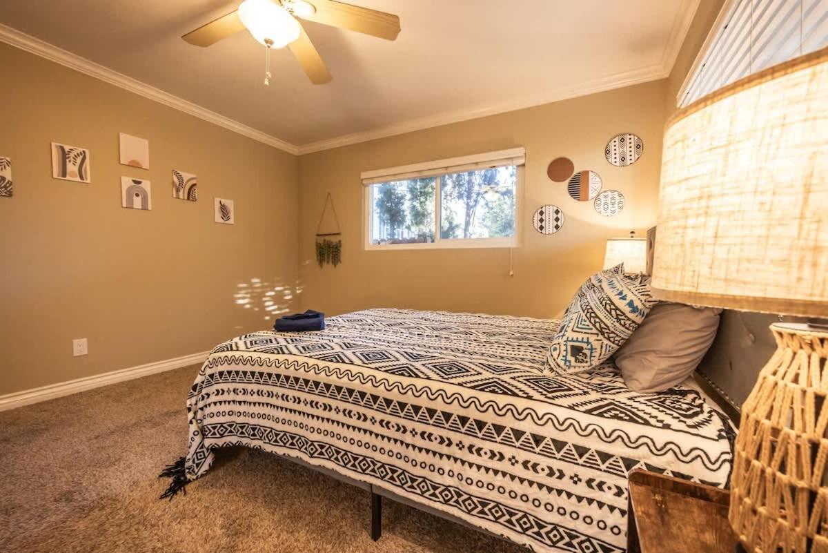 Woodland Hills Heavenly Gateway Holiday home