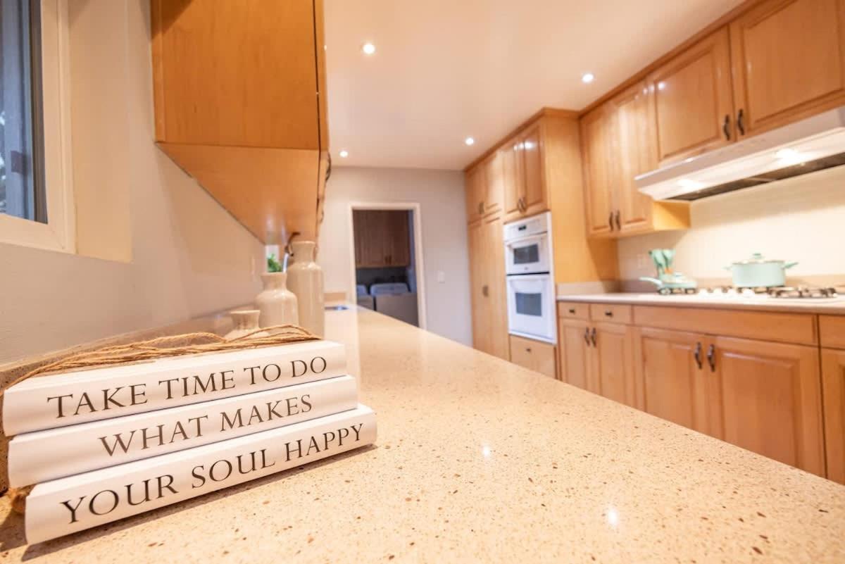 Woodland Hills Heavenly Gateway Holiday home *
