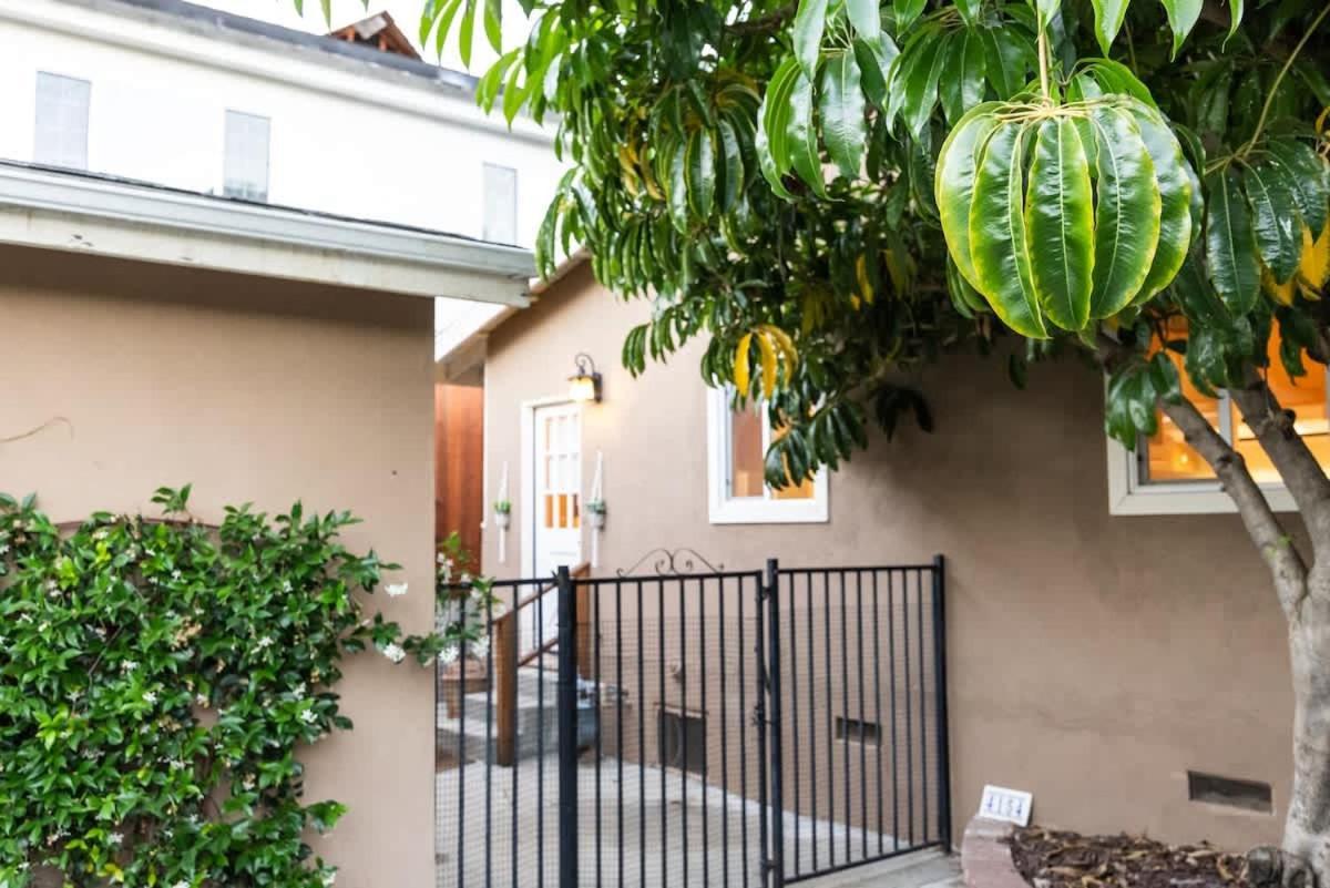 Woodland Hills Heavenly Gateway Holiday home