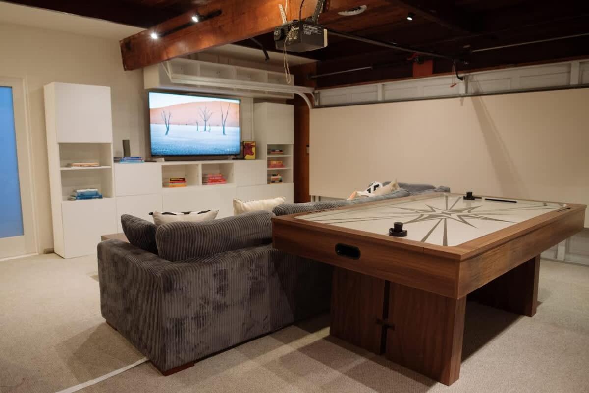 Mountain Getaway With A Pool Hot Tub 5 Beds Los Angeles