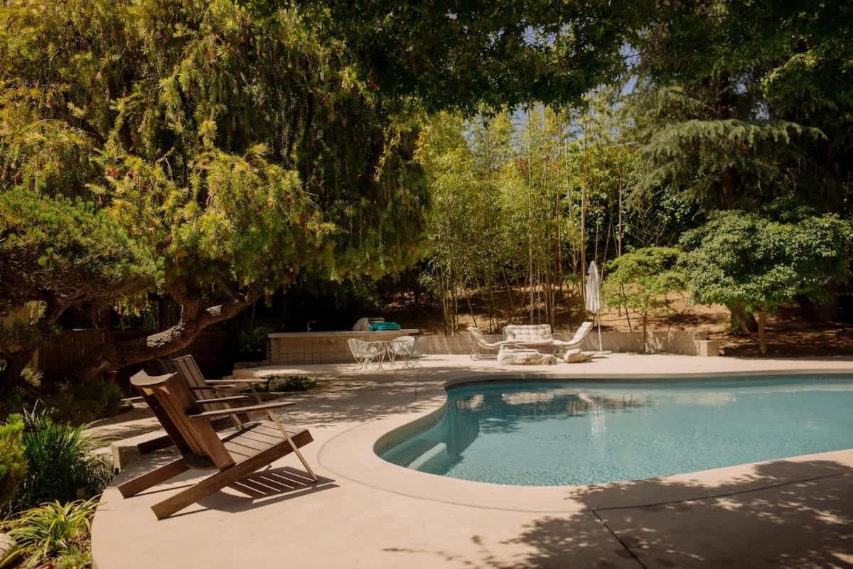 Mountain Getaway With A Pool Hot Tub 5 Beds