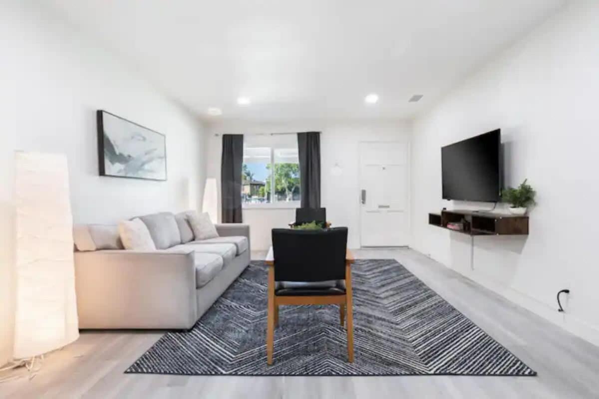 Holiday home Newly Furnished Vacation Home-ken *