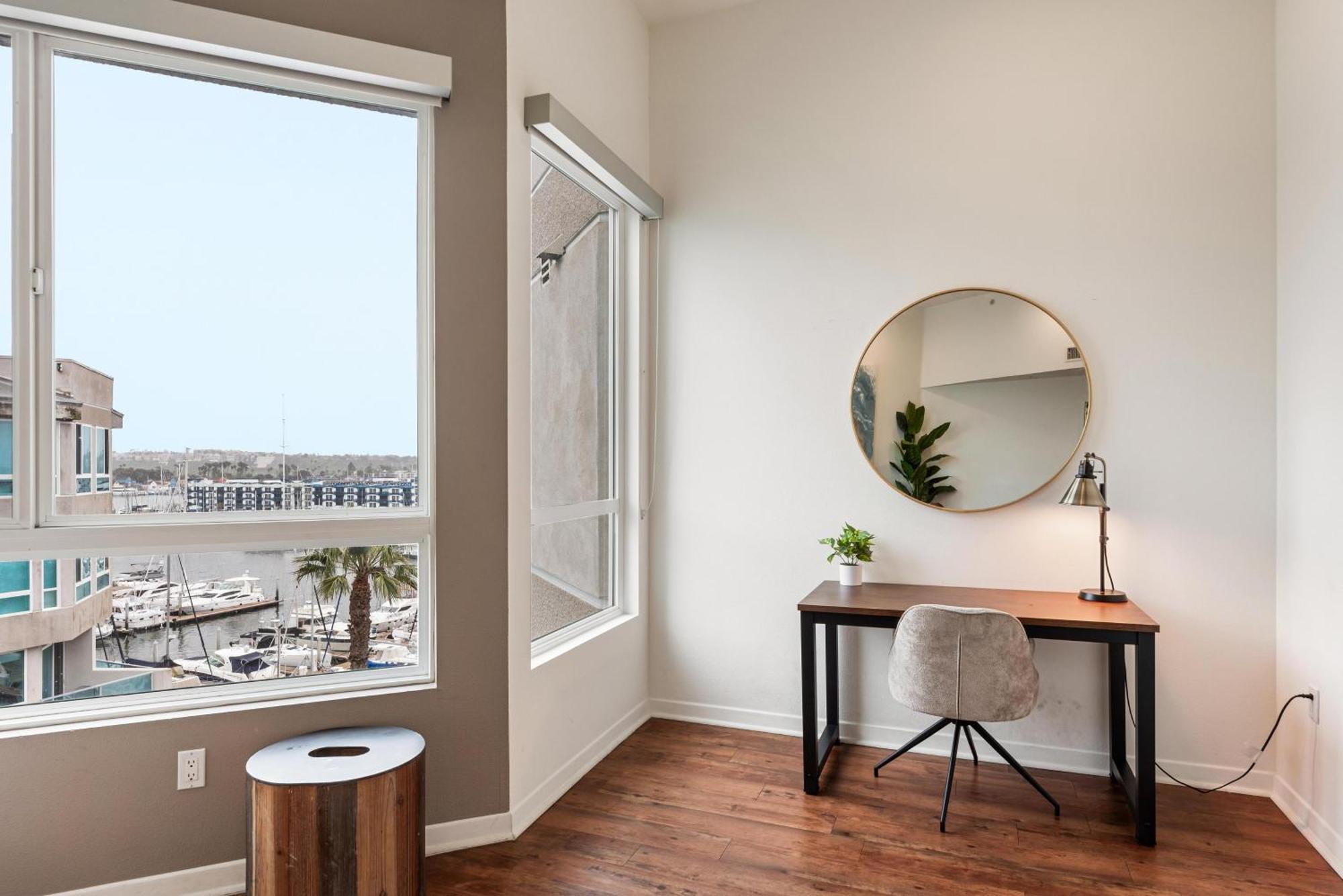 Opal Escape - Penthouse Marina View Private Rooftop