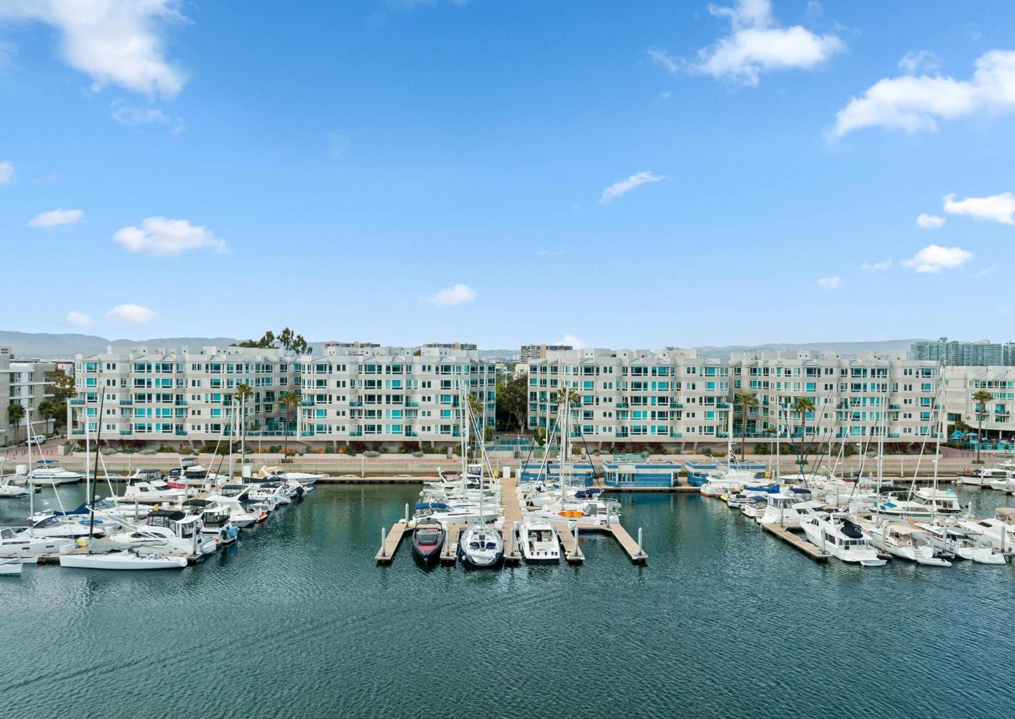 Opal Escape - Penthouse Marina View Private Rooftop *