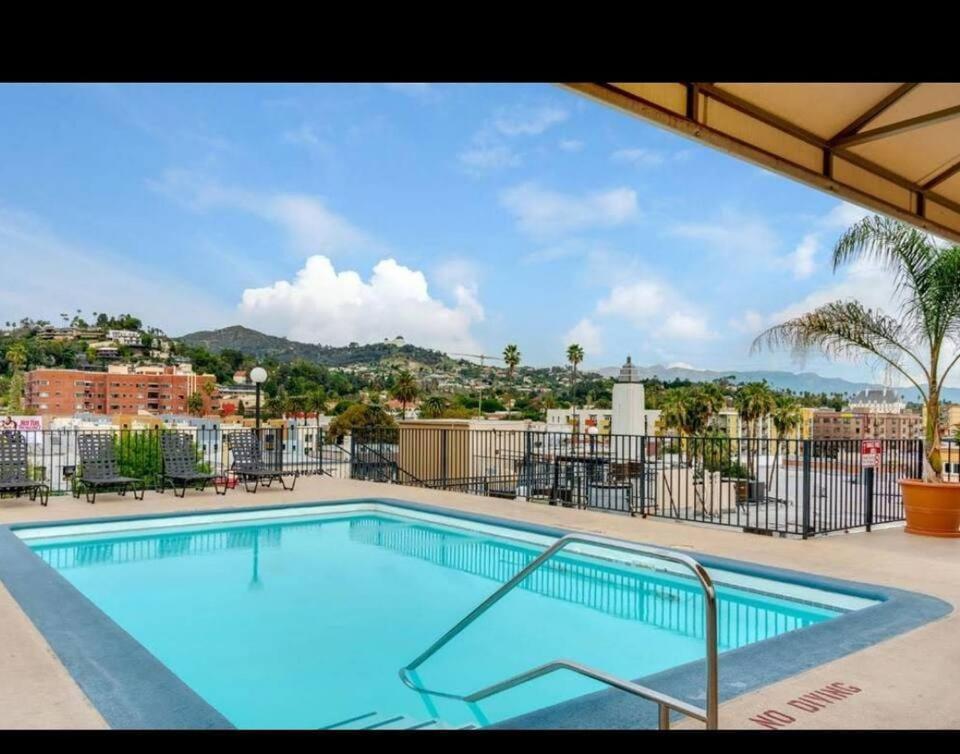 Apartment 2br Hollywood With Rooftop Pool & Stunning Views