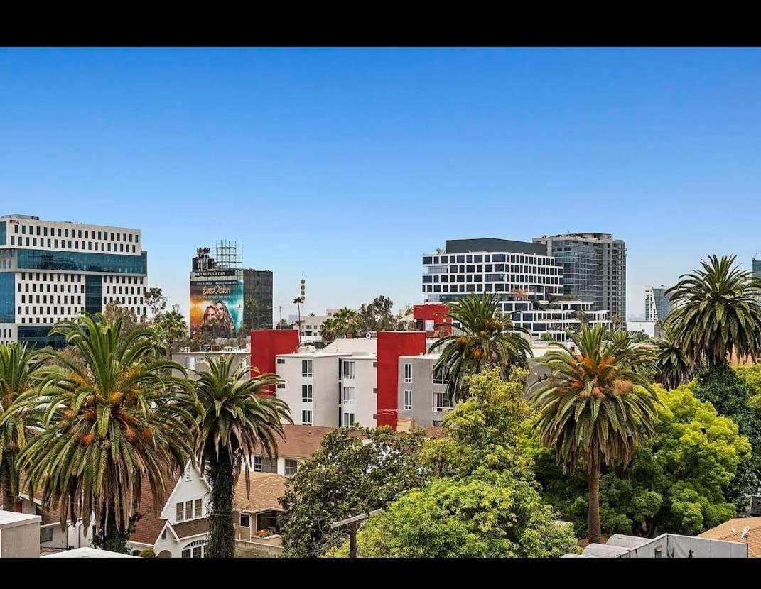 Apartment 2br Hollywood With Rooftop Pool & Stunning Views *