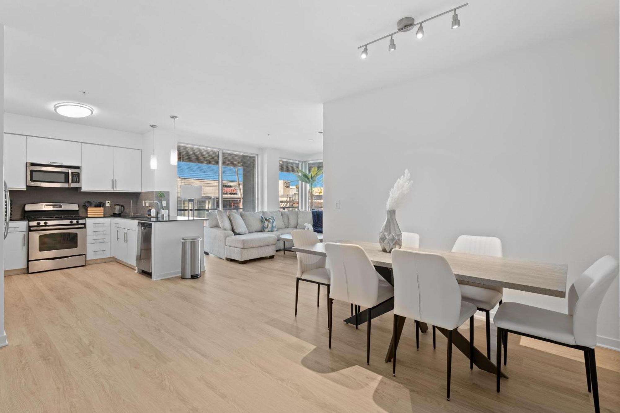 Apartment Spacious 3br 3min Walk To Marina 5min To Vbeach Los Angeles