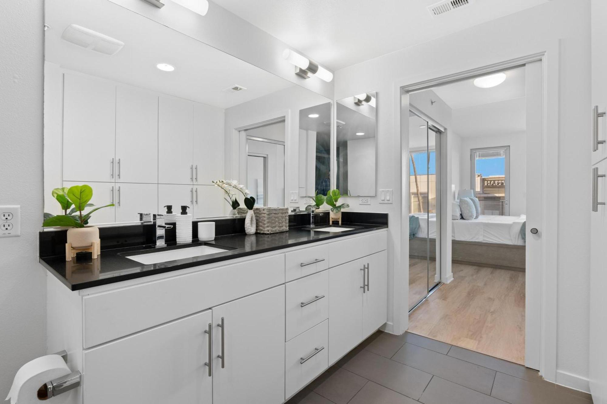 Spacious 3br 3min Walk To Marina 5min To Vbeach Los Angeles