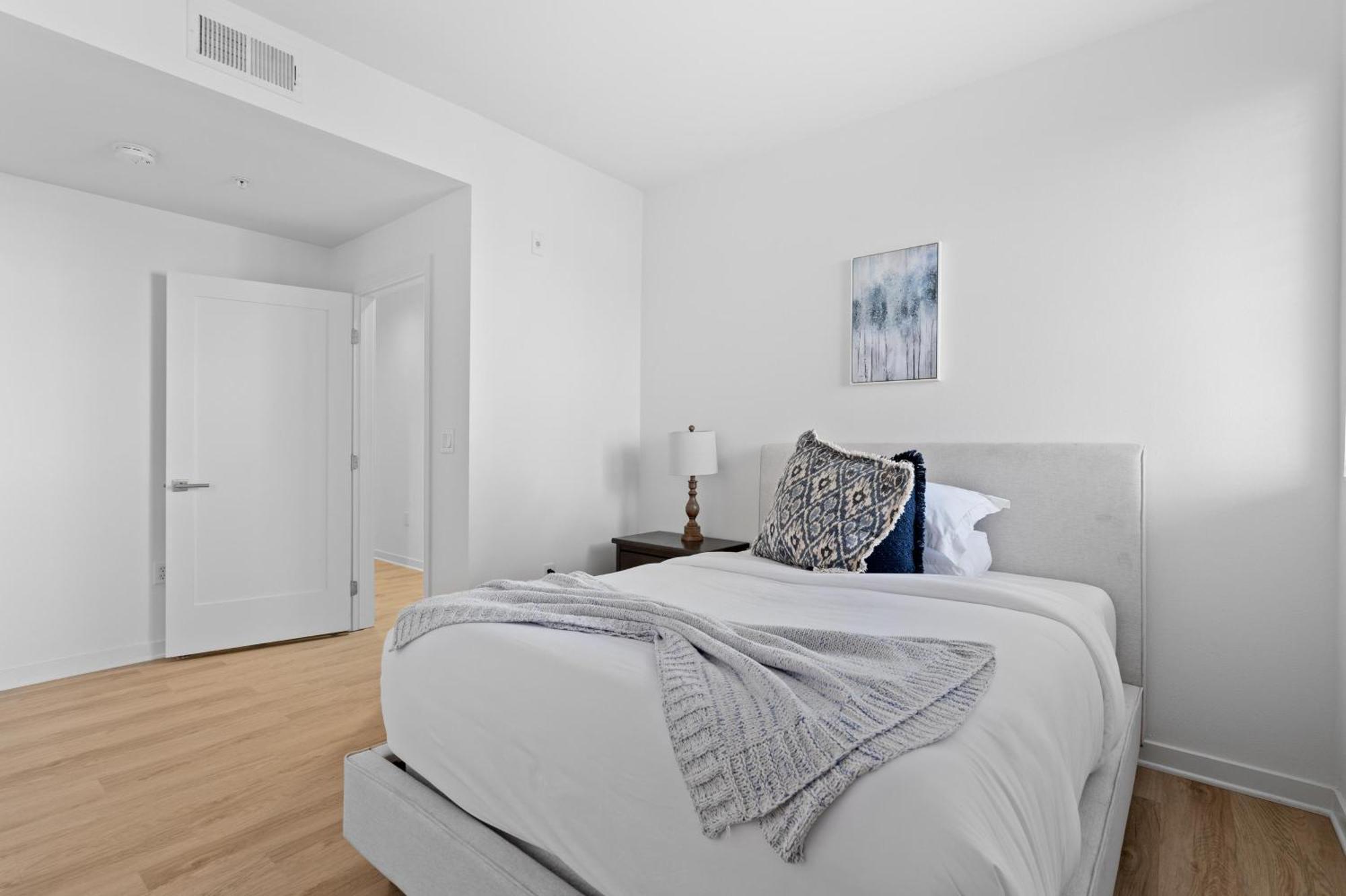 Spacious 3br 3min Walk To Marina 5min To Vbeach * Los Angeles