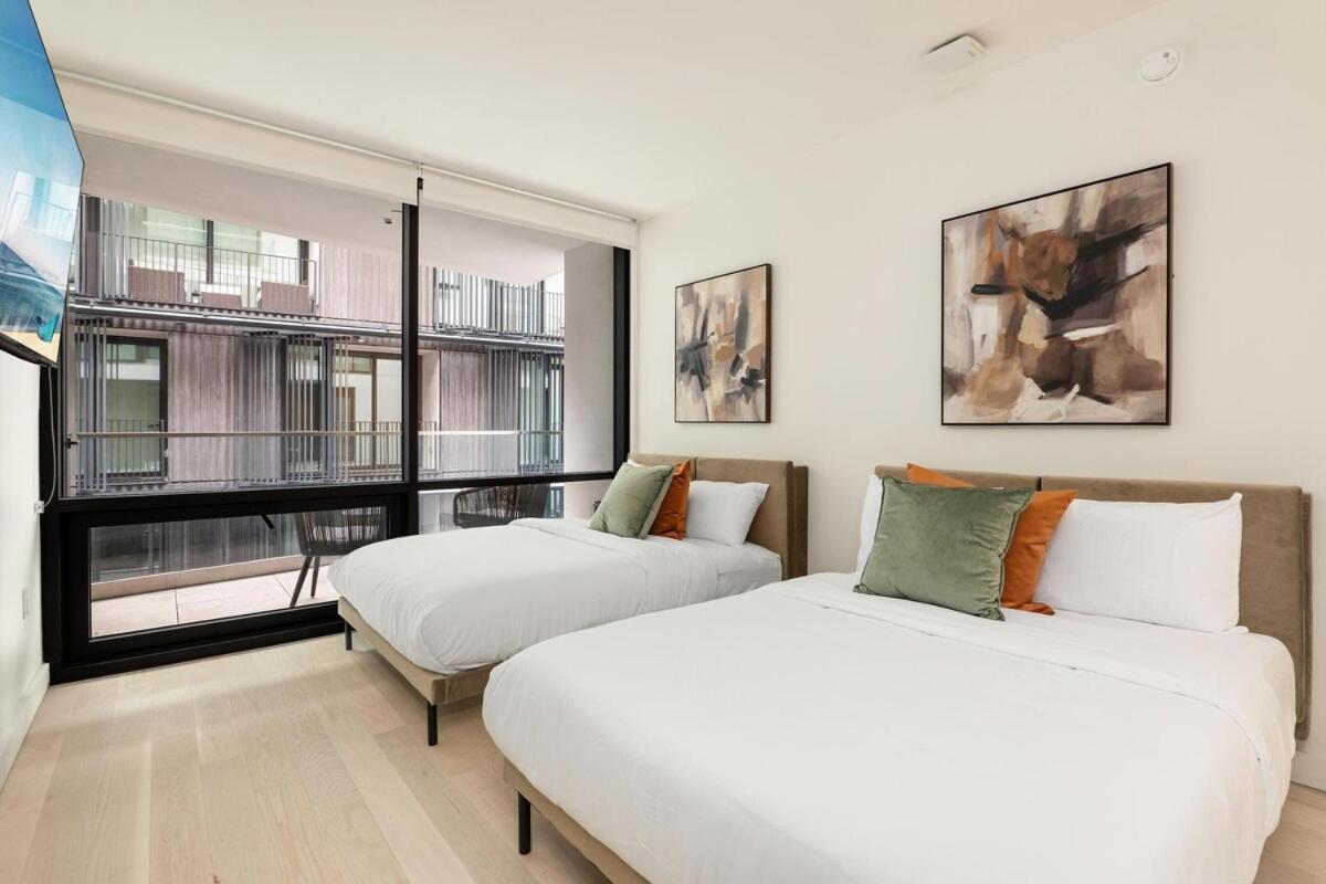 Apartment Luxurious 2-bedroom Retreat In Santa Monica