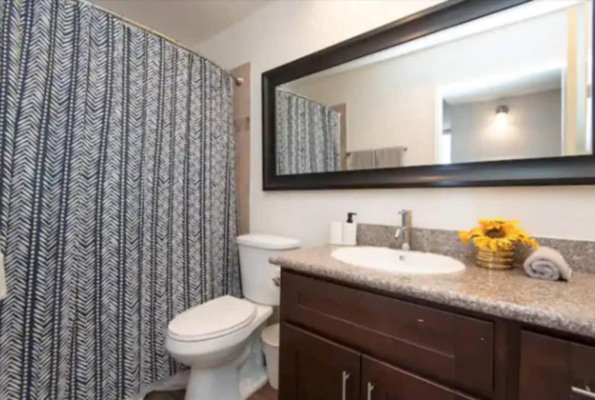 Apartment Hollywood Heights 2br With Rooftop Pool And Stunning Views *