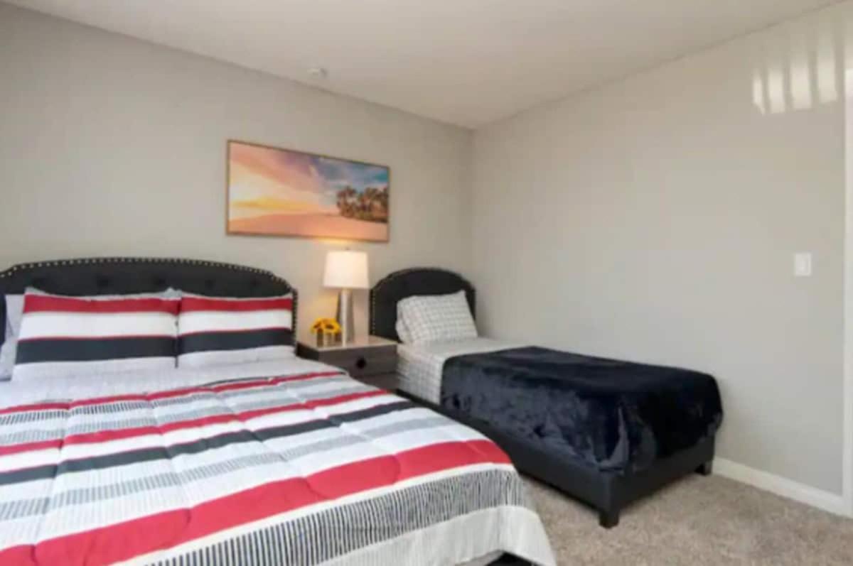 Hollywood Heights 2br With Rooftop Pool And Stunning Views
