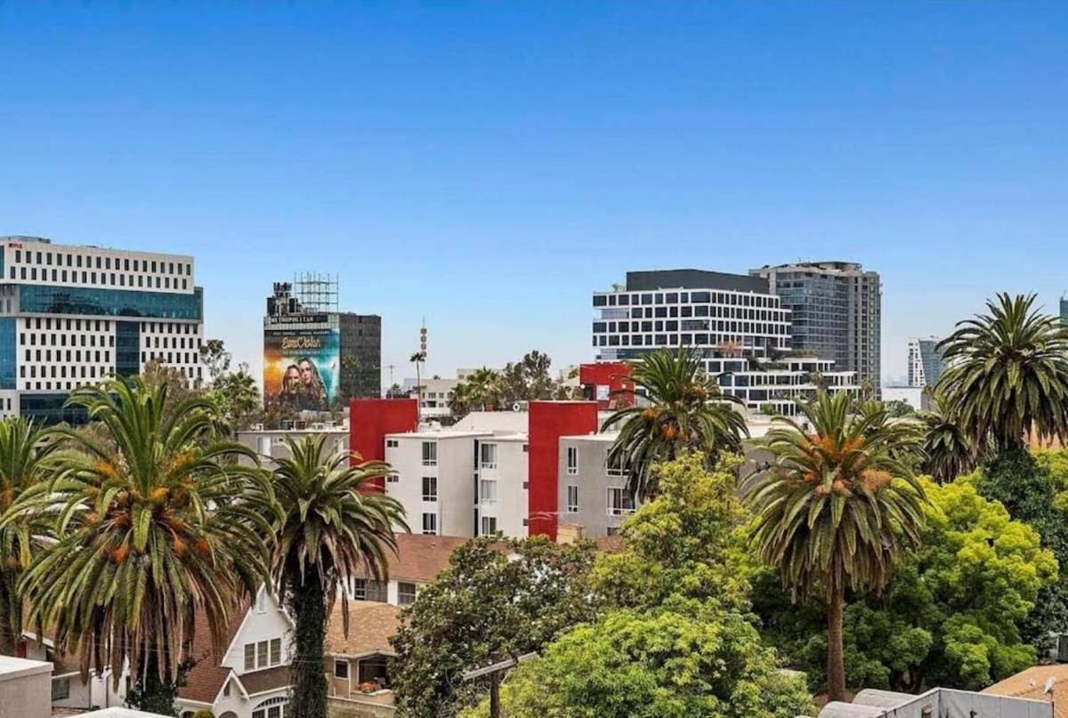 Hollywood Heights 2br With Rooftop Pool And Stunning Views Apartment *