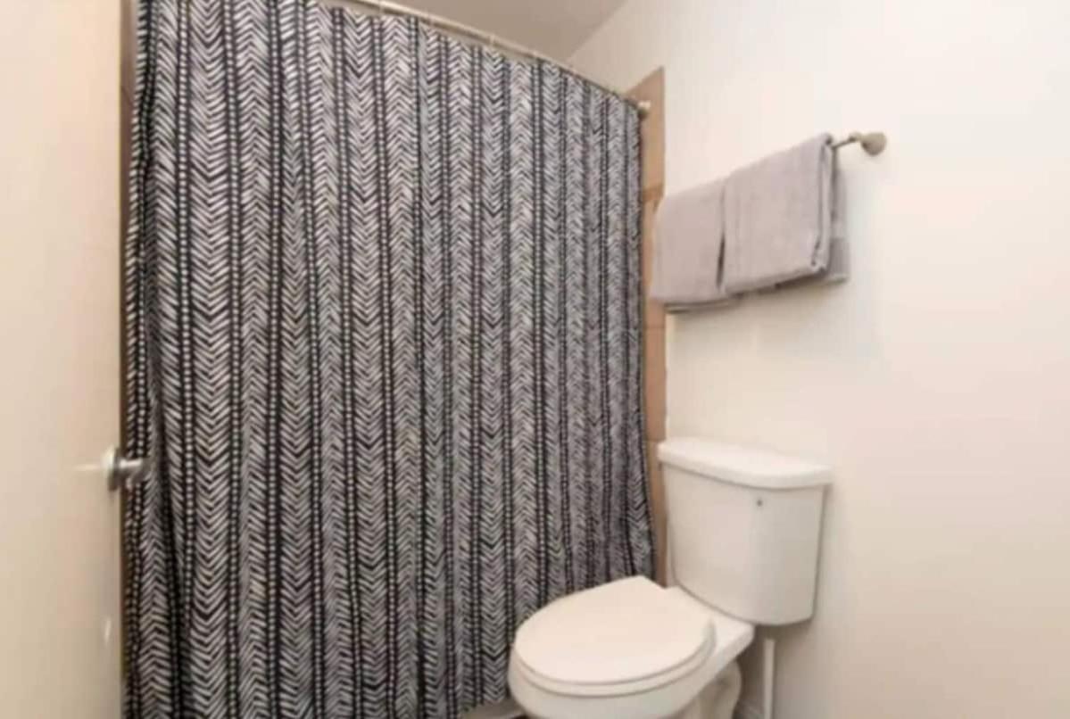 Hollywood Heights 2br With Rooftop Pool And Stunning Views Los Angeles