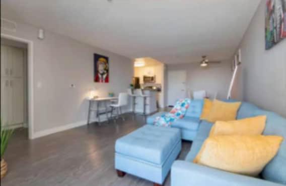 Stylish Hollywood Hideaway 1bed Rooftop Pool With Iconic View Apartment Los Angeles