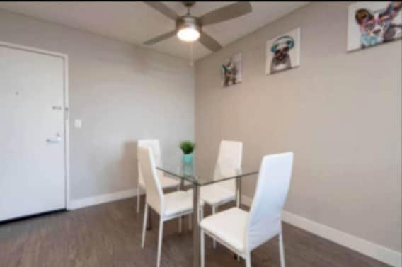 Stylish Hollywood Hideaway 1bed Rooftop Pool With Iconic View