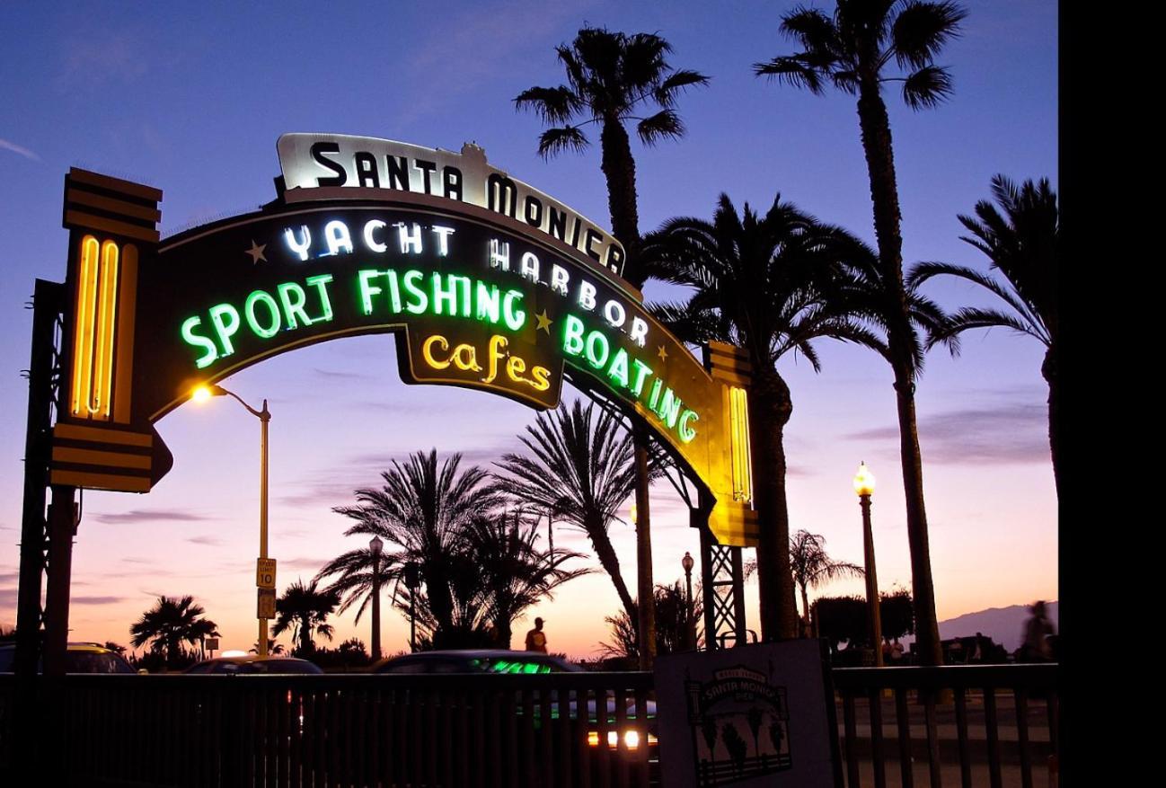 Sea & Sky 2 Bed Escape In Santa Monica With Free Parking Apartment *