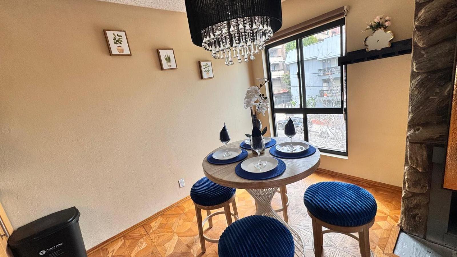Mario, Harry Potter, & Not Themed Loft Universal 10min Loft Los Angeles