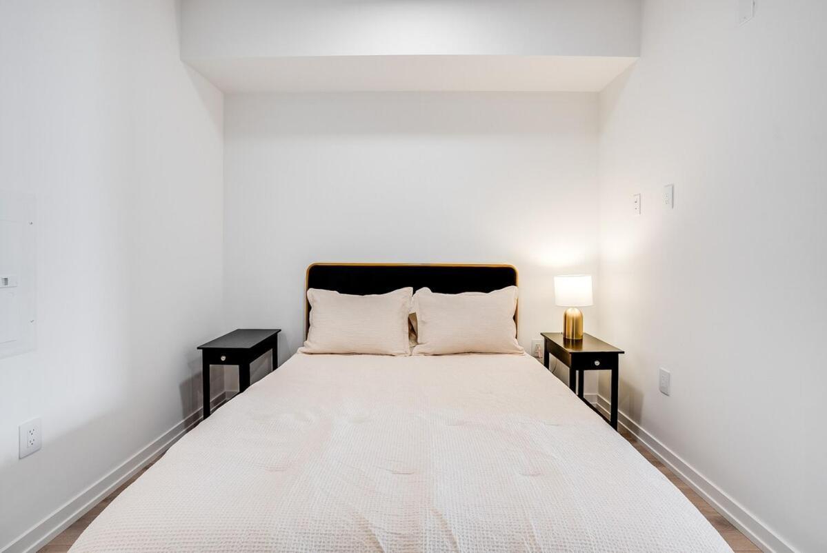 Spacious - Hollywood Pool, Parking, Sauna Apartment Los Angeles