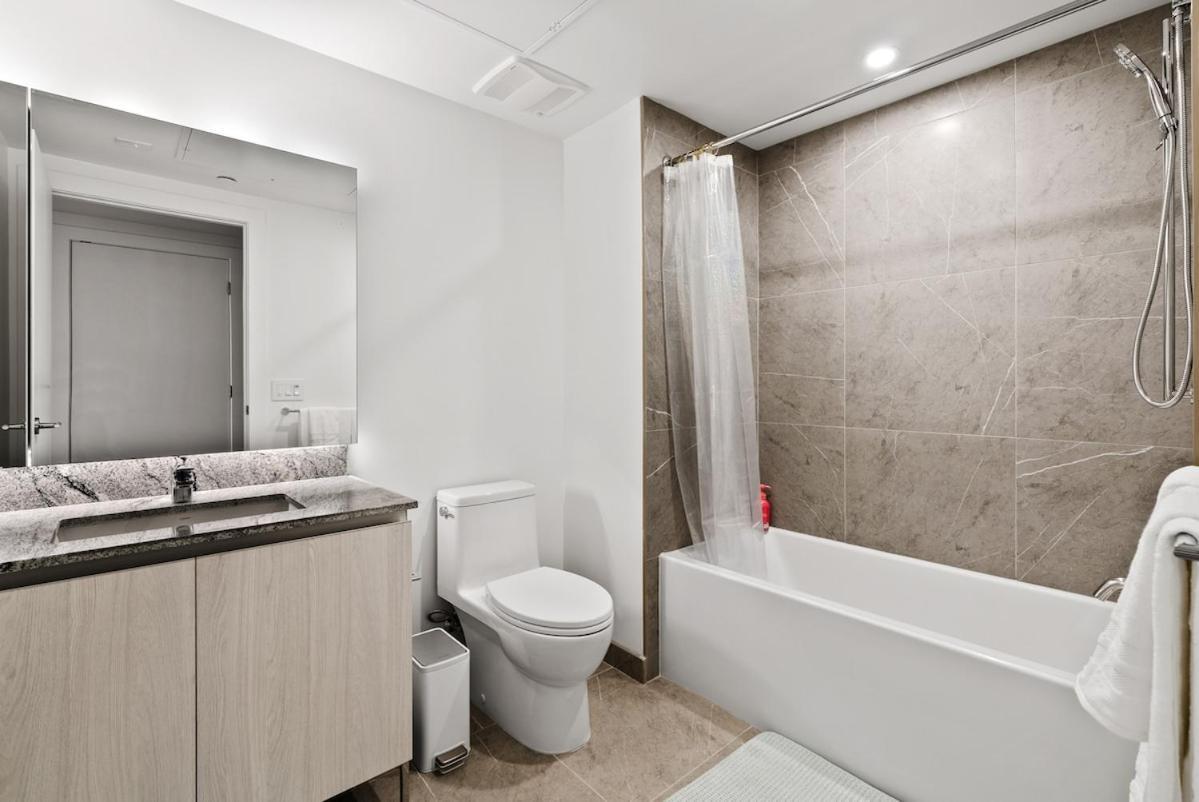 Apartment Spacious - Hollywood Pool, Parking, Sauna Los Angeles