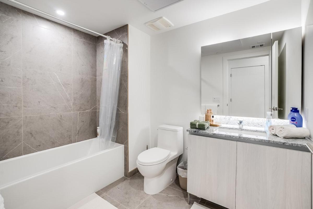Apartment Spacious - Hollywood Pool, Parking, Sauna *