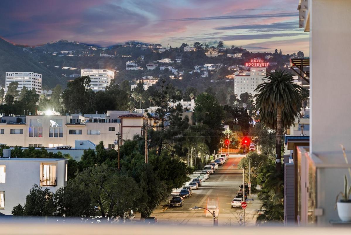 Apartment Spacious - Hollywood Pool, Parking, Sauna Los Angeles