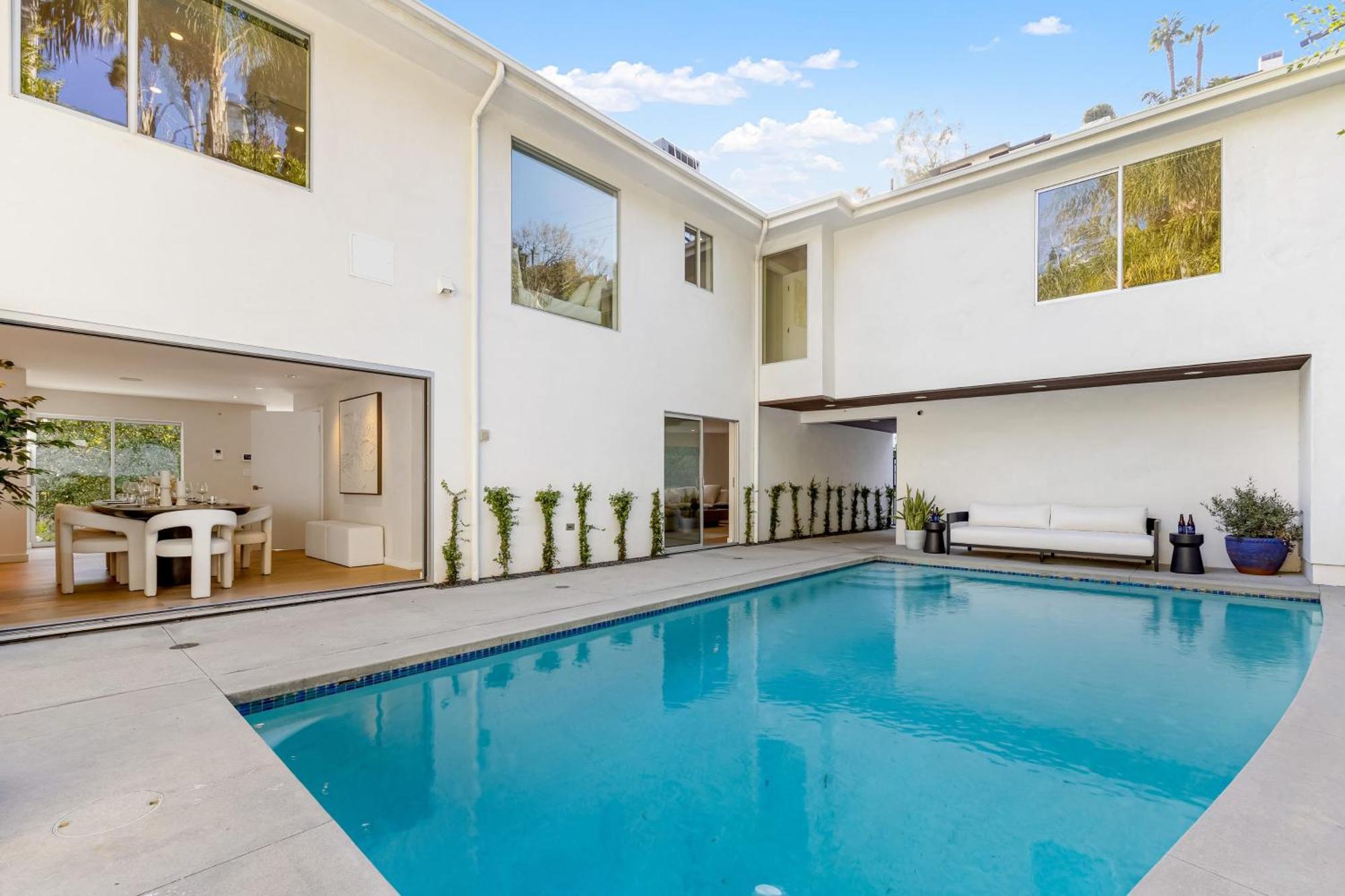 Luxury Hollywood Hills With Pool Outdoor Dining Iconic Views Skyline Los Angeles
