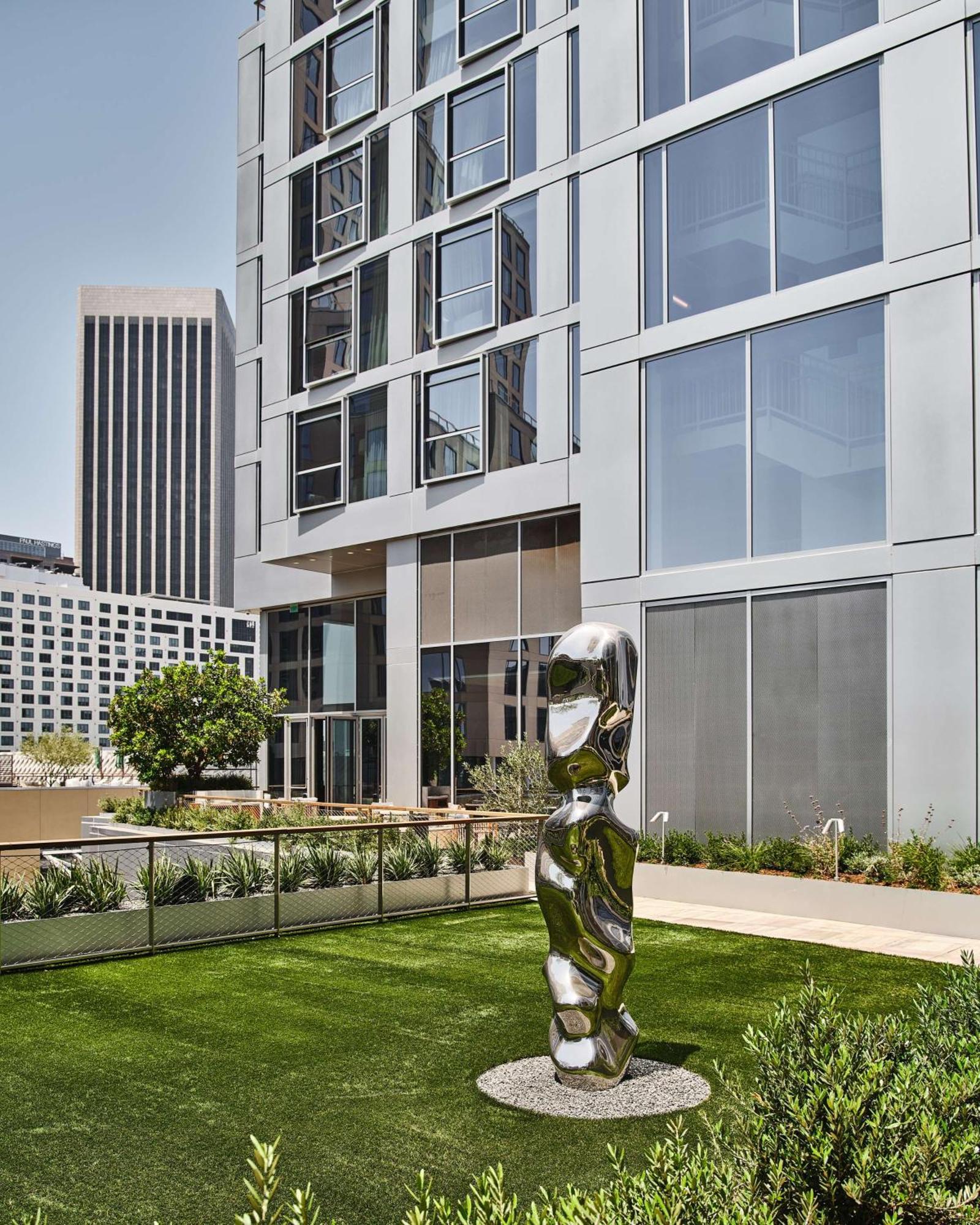 Conrad Angeles 5* Los Angeles