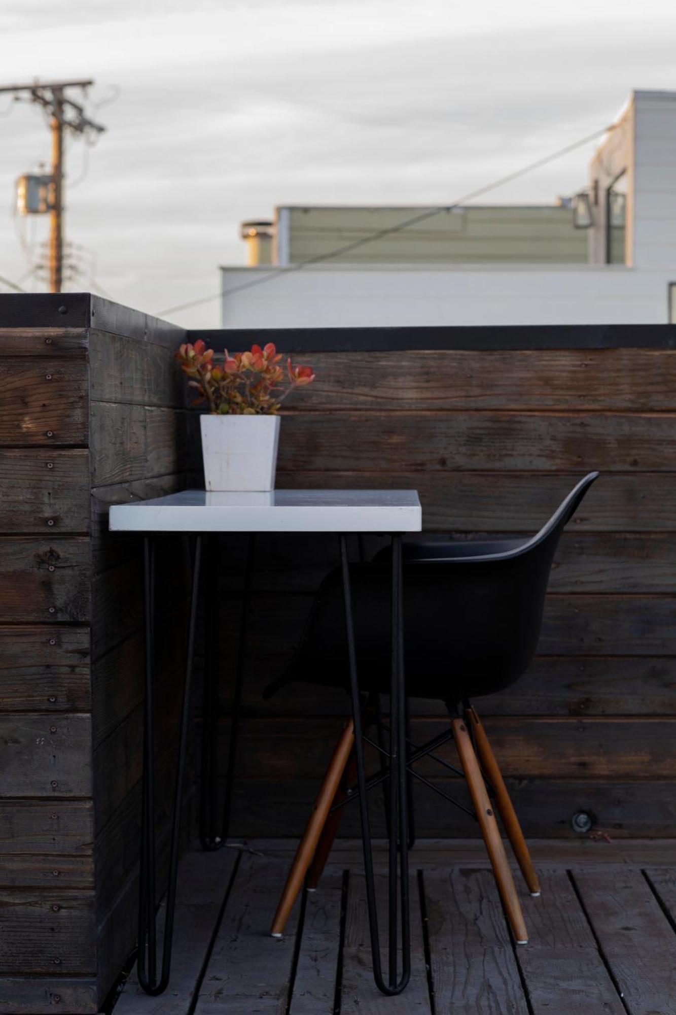 Skydeck House In Venice With Rooftop, Parking, 2bd, 2bath, Steam Sauna *