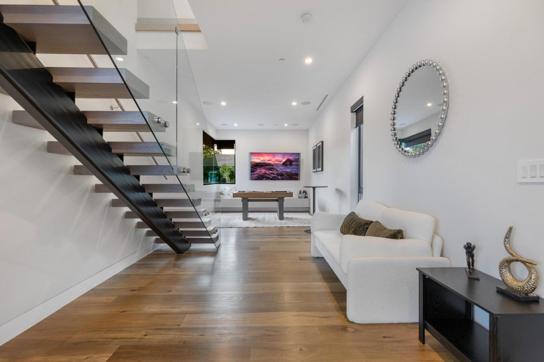 Skyline Luxury Haven Apartment Los Angeles