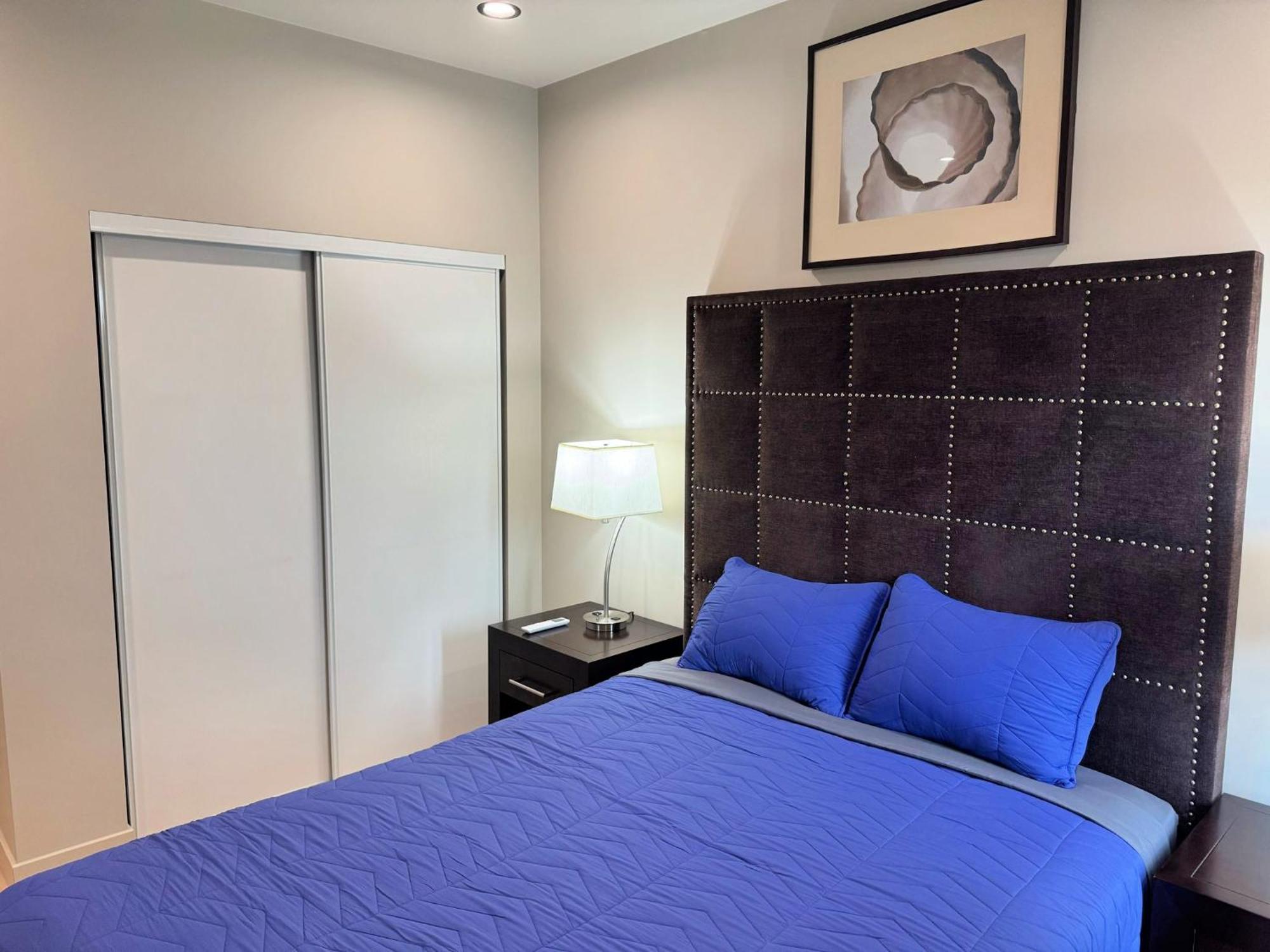 Stylish Downtown Escape With Rooftop Views * Los Angeles