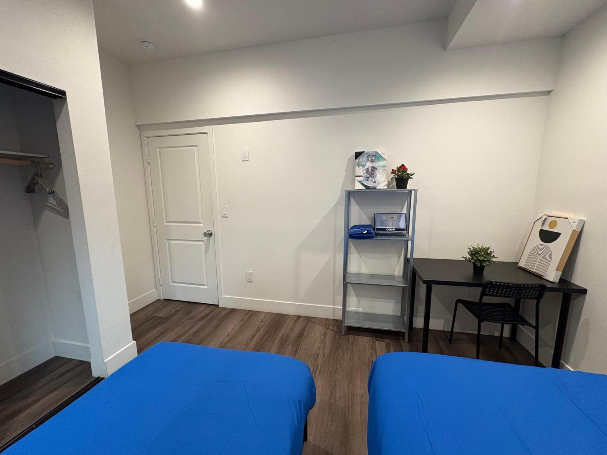 The Blue - Private With Private Bath - Usc - Dtla - Bmo Stadium - La Olympic - Staples Center Hostel *