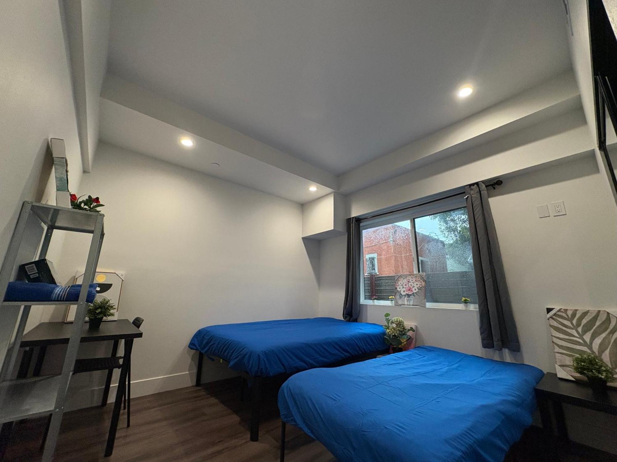 Hostel The Blue - Private With Private Bath - Usc - Dtla - Bmo Stadium - La Olympic - Staples Center Los Angeles