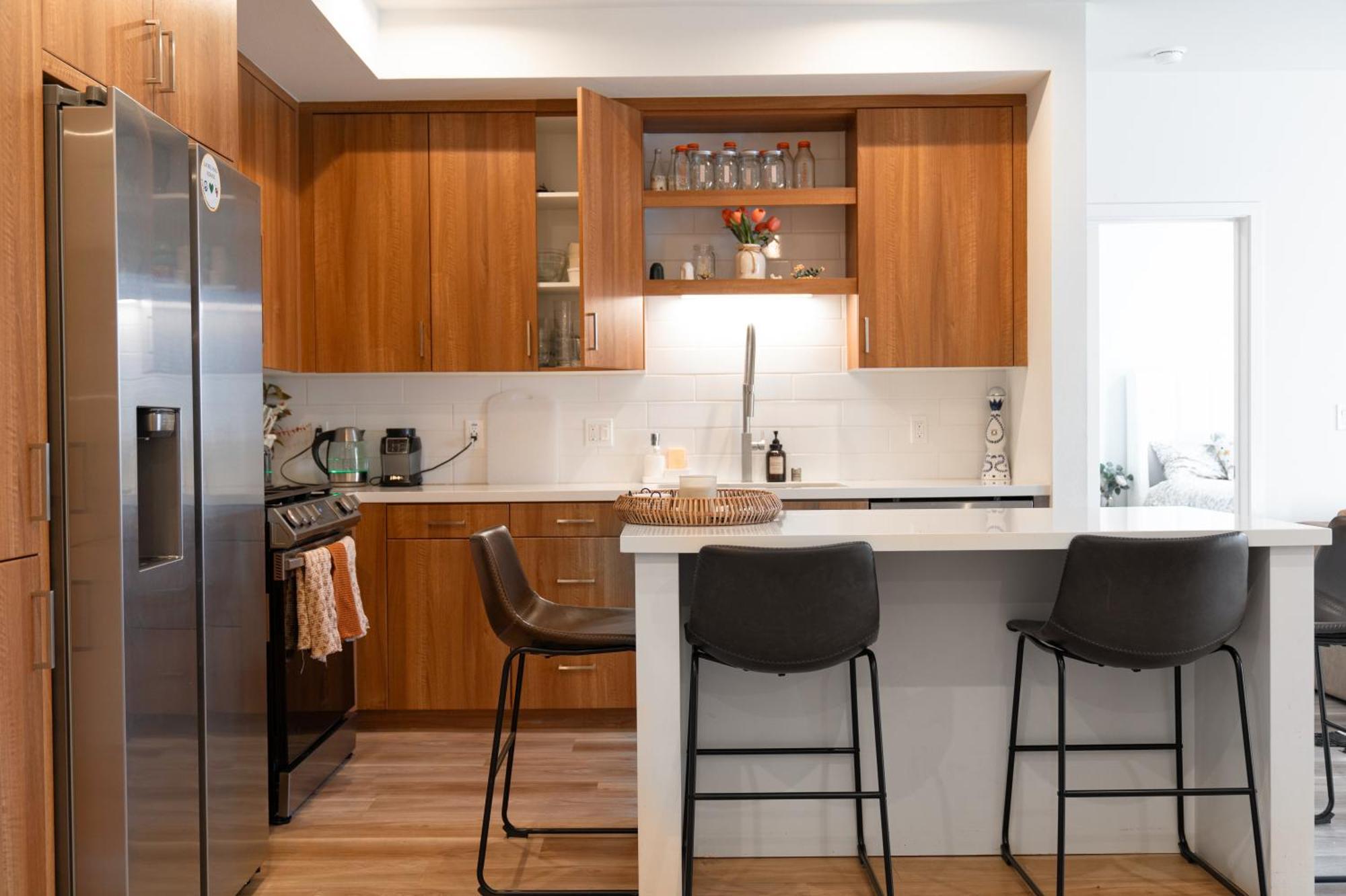 Heart Of North Hollywood 2 Bed Free Parking, Hot Tub, Pool, Gym Apartment *